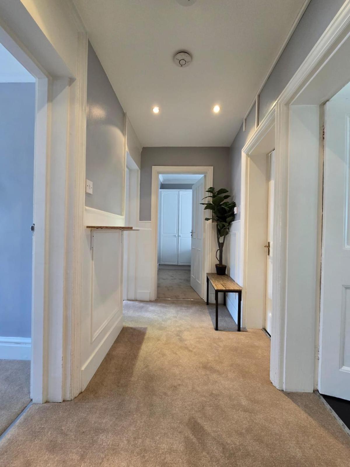 Great Flat Close To Edgware Road * Londra